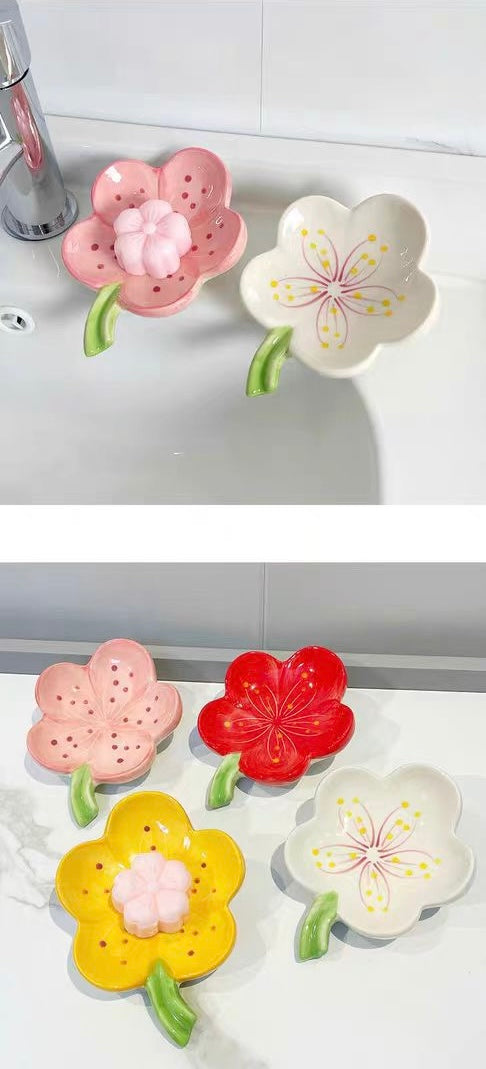 Flower -Shaped Ceramic Soap Dish White